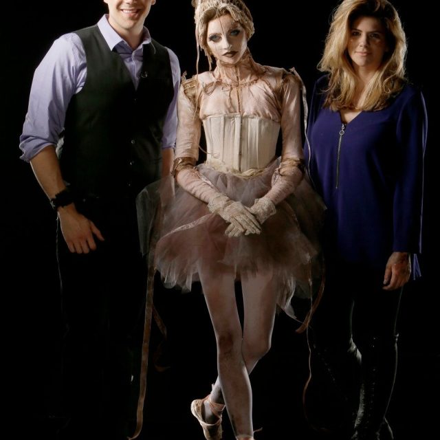 Tyler+and+Emily+Face+Off
